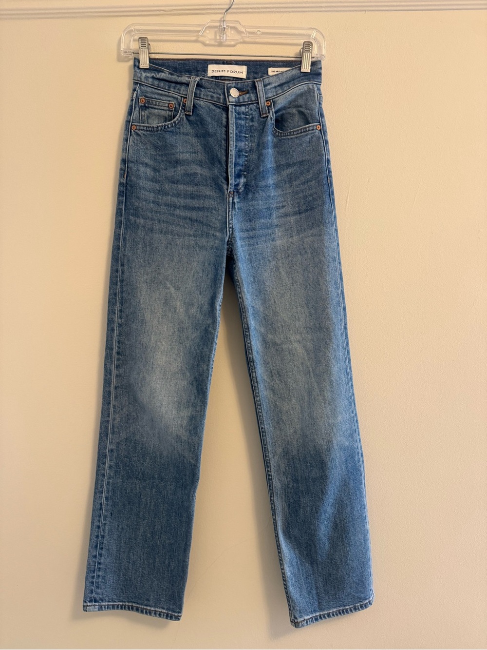 Denim Forum women’s Medium Blue Straight Jeans 25